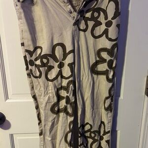 PacSun Gray Floral Boyfriend Jeans